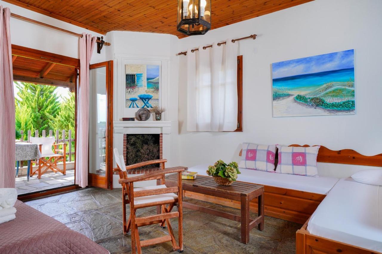 Giola Bungalows Sirines Astris Eksteriør bilde